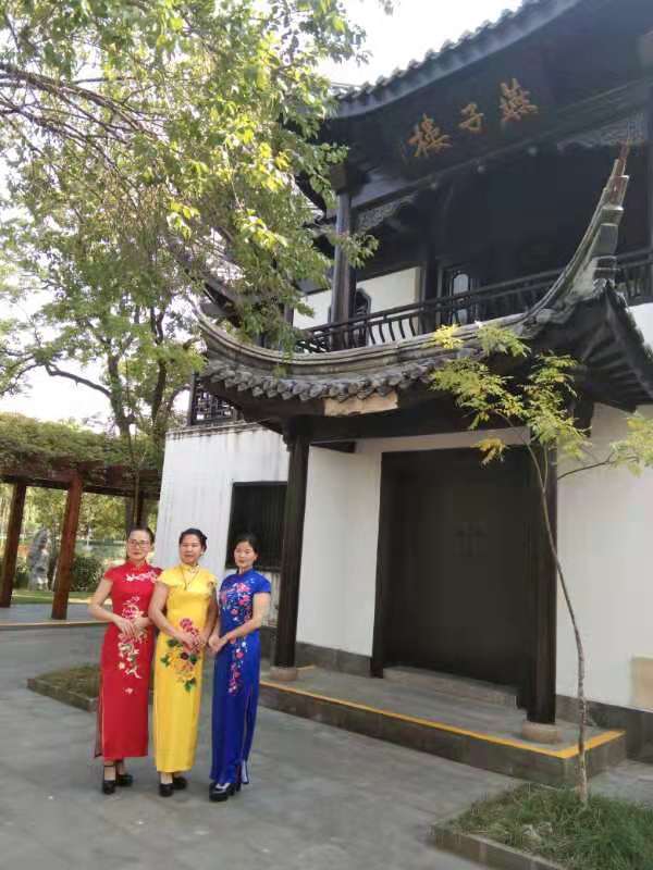 秋游燕子楼之感（作者：邹蕾）
